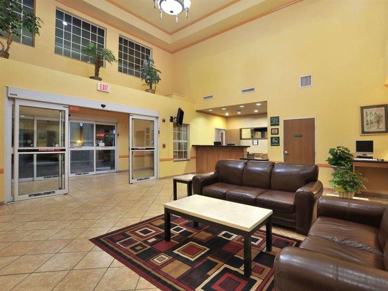 Super 8 By Wyndham San Antonio/Alamodome Area Hotel Bagian luar foto